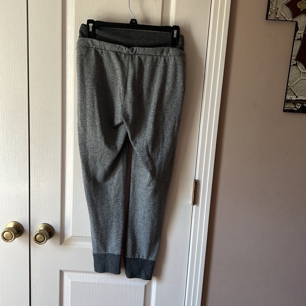 D3 Colosseum gray joggers - Picture 2 of 3